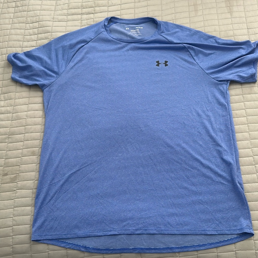 Under Armour running shirt XL